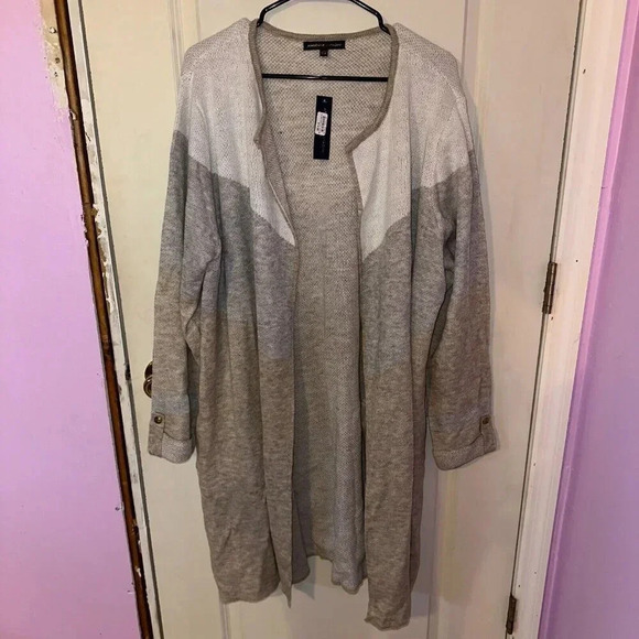 Adrienne Vittadini Sweaters - NWT Adrienne Vittadini Open Cardigan Color Block Grey White Cream Pockets Sz 3X
